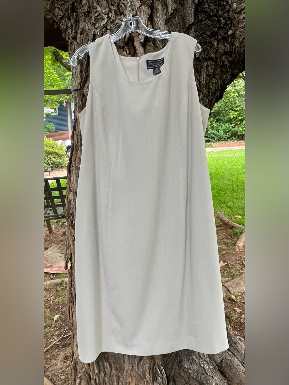Laura Scott Sleeveless Midi Sheath Dress in Ivory Zip back Traditional 18W